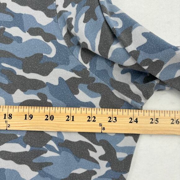 Belle Kim Gravel Pullover Top Size XL Blue Camouflage Zip Neckline Elbow Sleeve - Picture 8 of 10